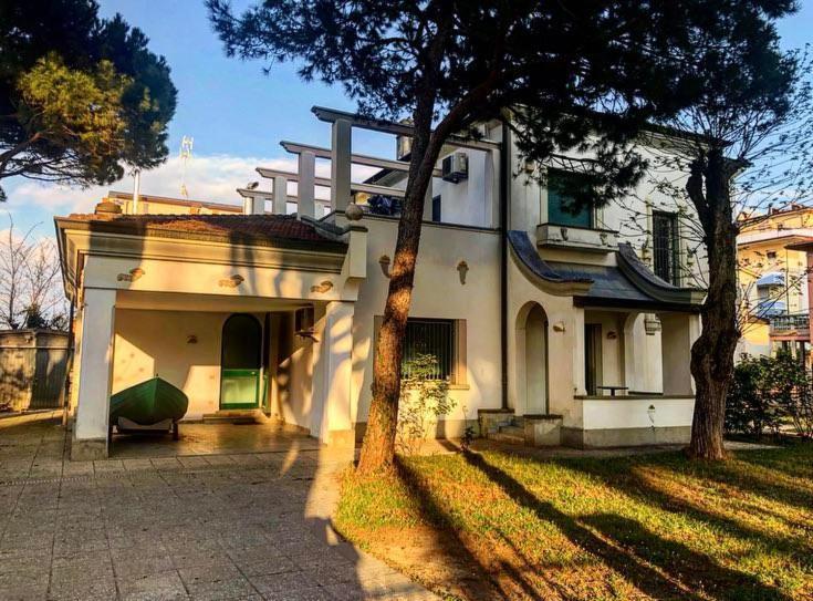 تّشيرفييا Villa Alda Suites & Rooms المظهر الخارجي الصورة